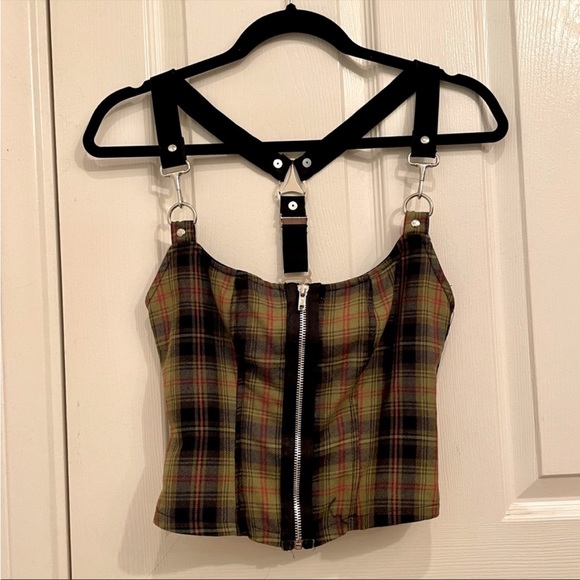 Lip Service Major ISO - Picture 10 of 13